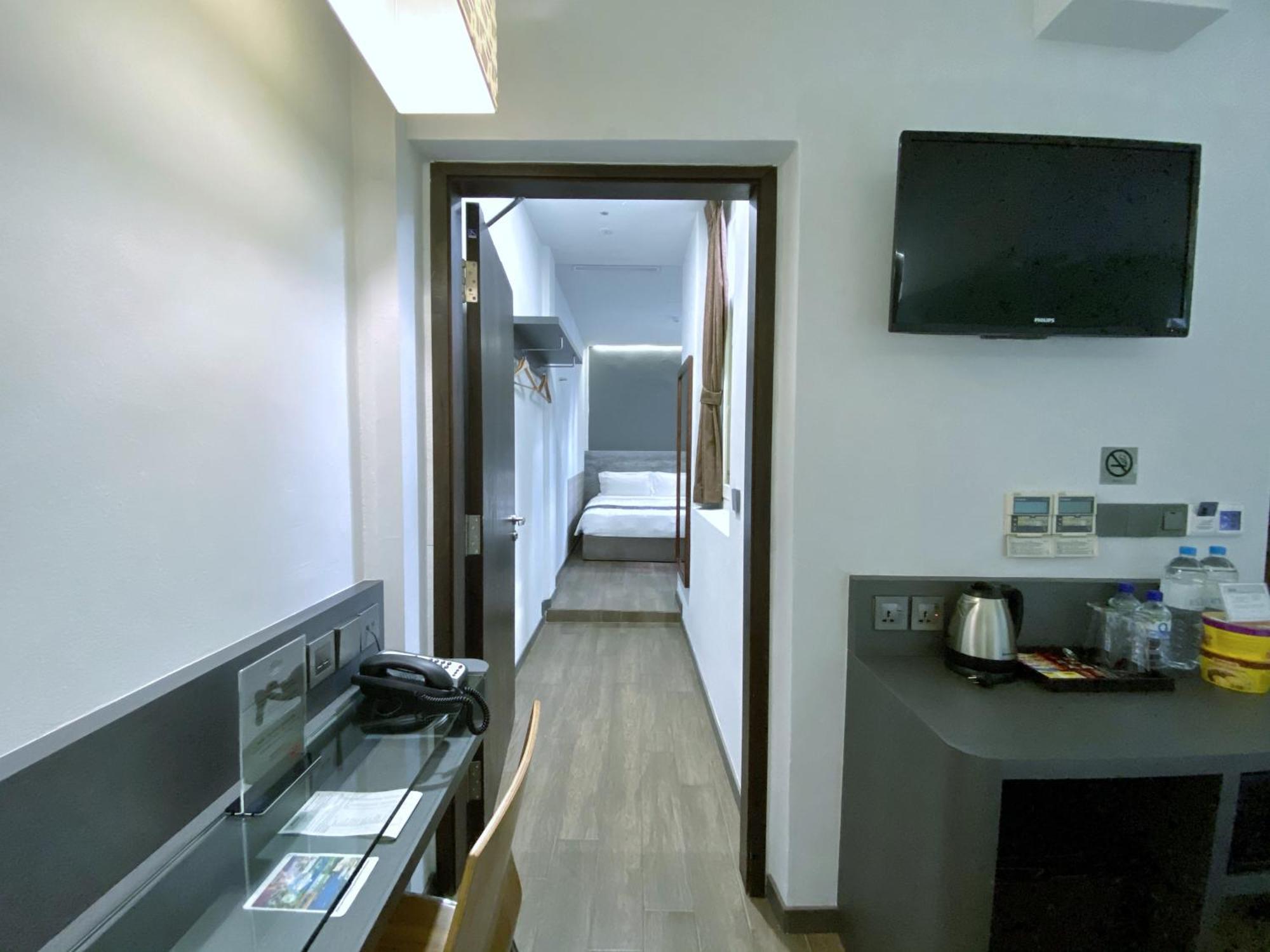 Bliss Hotel Singapore Room photo